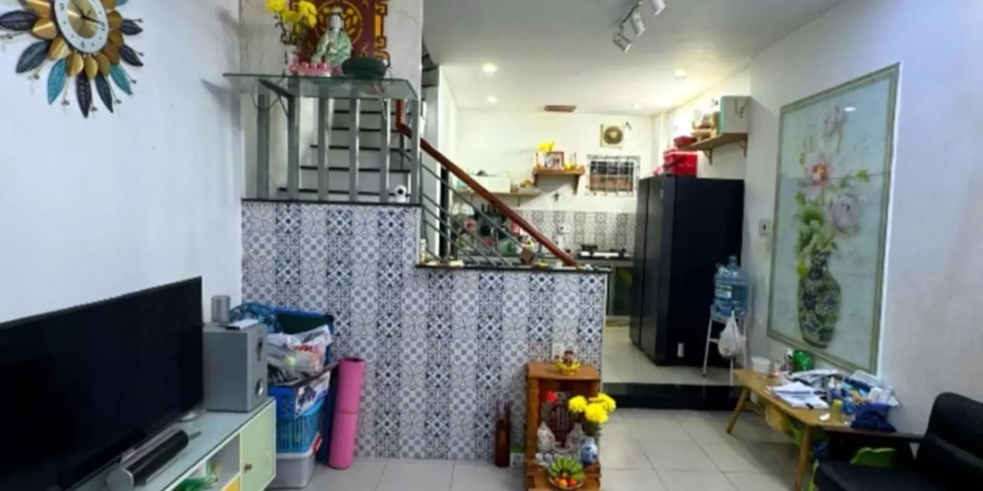 NGAY TRƯƠNG PHƯỚC PHAN - LÊ VĂN QUỚI, NHÀ 2 TẦNG 2PN, 32M2, HẺM THÔNG, SÁT MẶT TIỀN, GIÁ NHỈNH 3 TỶ