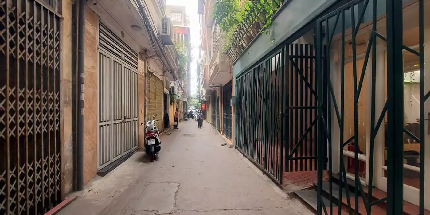 Bán nhà phố Hồng Hà, Hoàn Kiếm, DT 32m2, 5 tầng, nhà đẹp ở luôn, nhỉnh 6 tỷ