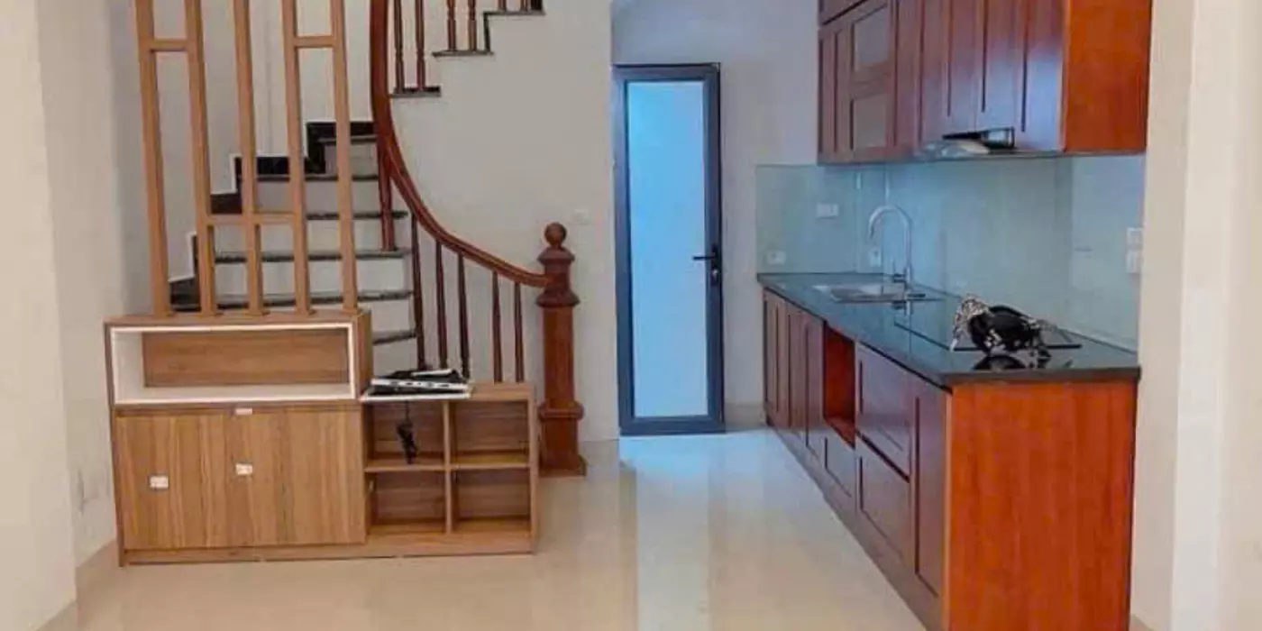GẤP - CHÍNH CHỦ CẦN TIỀN - BÁN GẤP NHÀ - NGỌC THUỴ - LONG BIÊN - 35M x 5 tầng - GIÁ NHỈNH 6 TỶ -