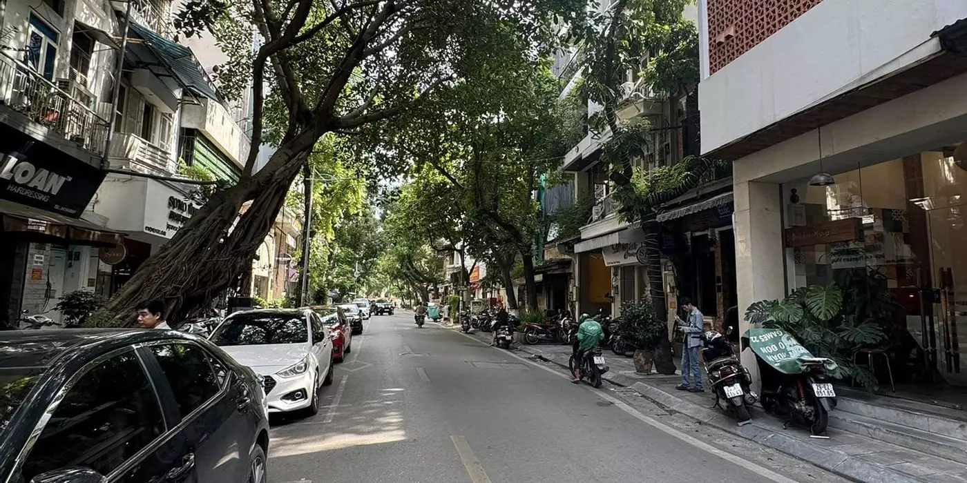 BÁN TOÀ BUILDING-MẶT PHỐ TRIỆU VIỆT VƯƠNG-HAI BÀ TRƯNG-DT 120MxMT 5.5x11 TẦNG-82 TỶ TL.
