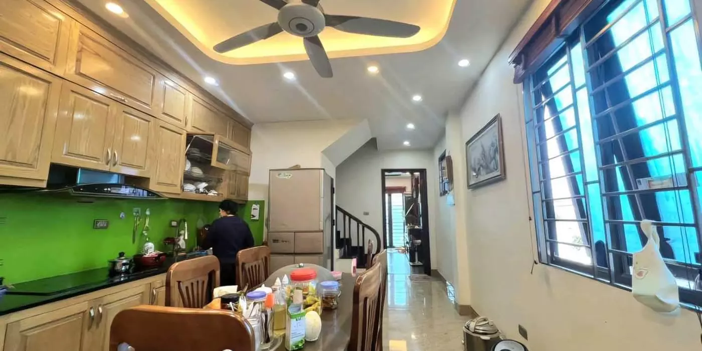 NHÀ ĐẸP BÊN MỸ Ở NGAY - 2 THOÁNG - NGÕ NÔNG GẦN Ô TÔ - SỔ HOA HẬU - TIỆN ÍCH ĐỈNH - 40m2 NHỈNH 6 TỶ