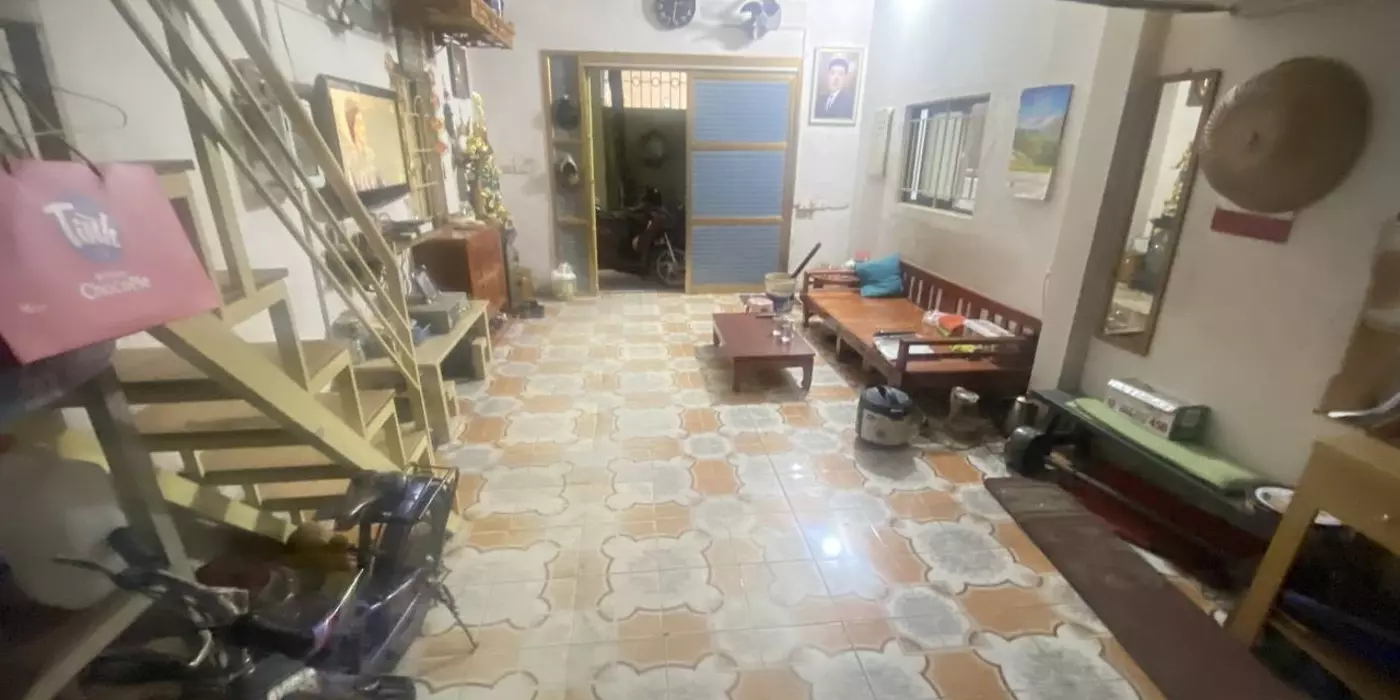 Bán nhà Vĩnh Hưng giá 4.5 tỷ, diện tích 52m2, C4, mặt tiền 4m