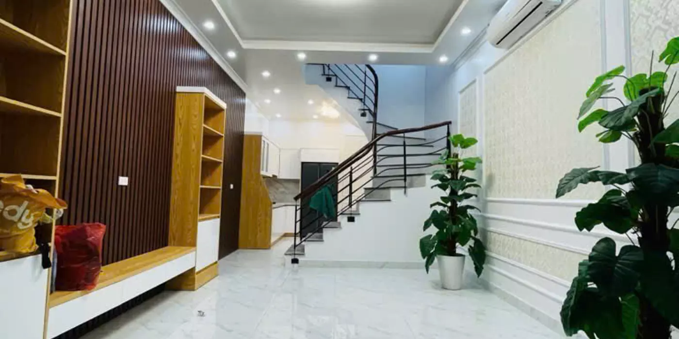 Bán nhà 4 tầng, 42m², 5PN, 4WC, Kim Ngưu, Hai Bà Trưng, 6.6 tỷ, tặng full nội thất