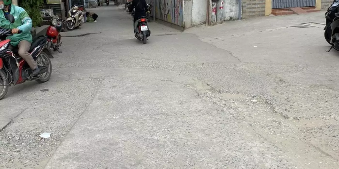 NHỈNH  8 tỷ có nhà 40m2 7 tầng 11p khép kín. View Royal City. Độc hiếm 1 căn duy nhất