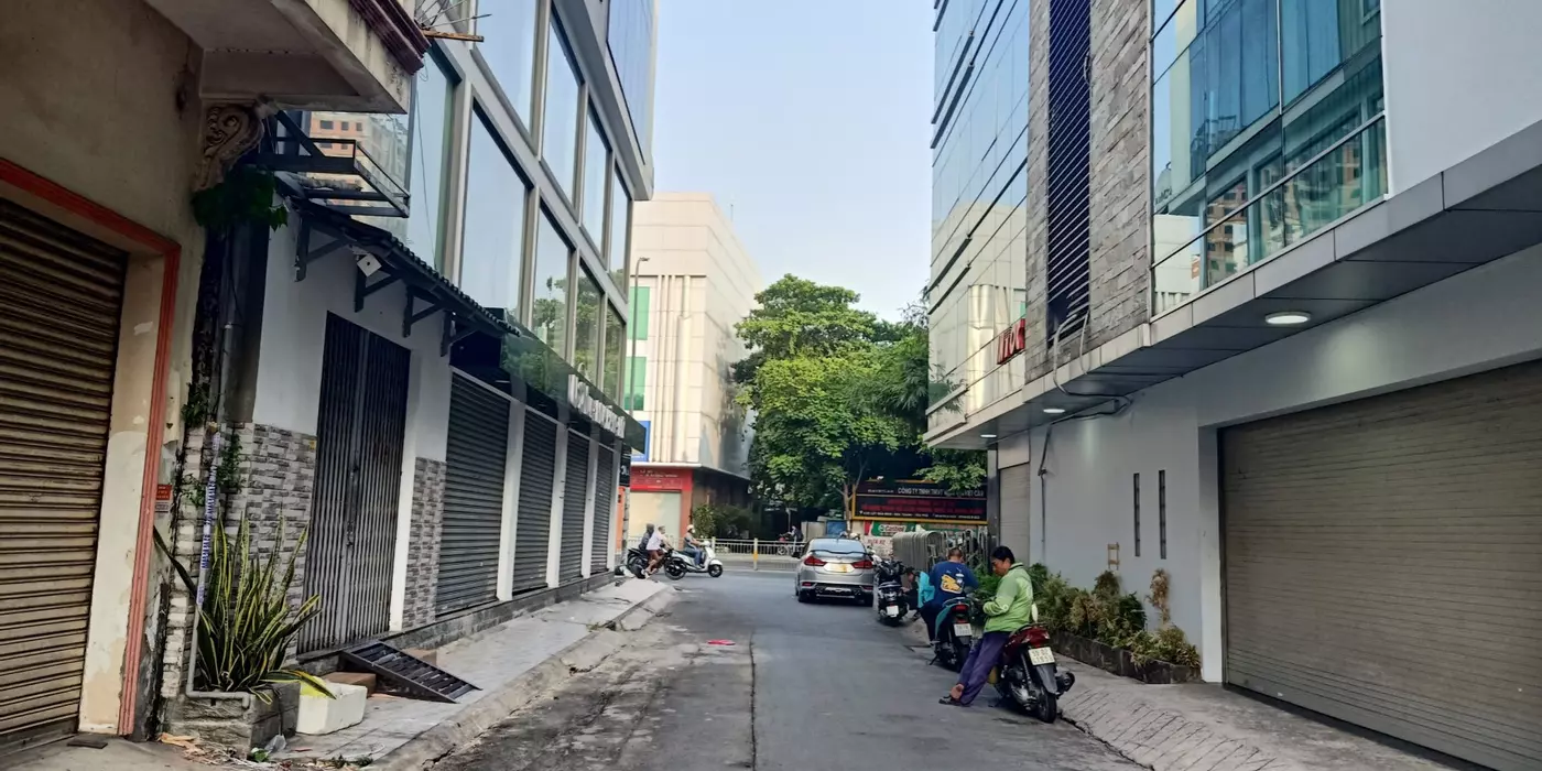 Bán nhà HXH LũyBánBích,Q.TP 68m2, 3 tầng BTCT, gần mặt tiền, giá chỉ 6 tỷxx