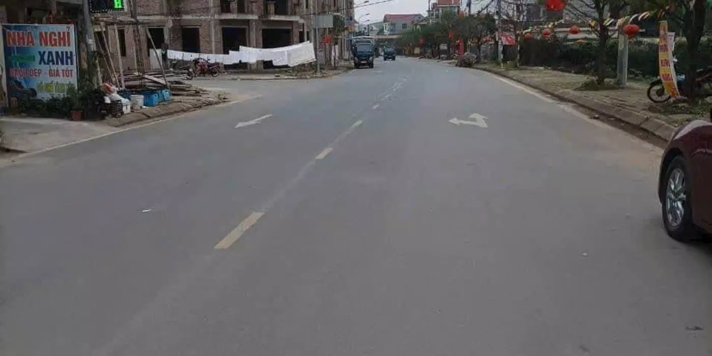 Cần bán lô đất 72m2 sẵn nhà Lk4 Lộc Ninh Chúc Sơn