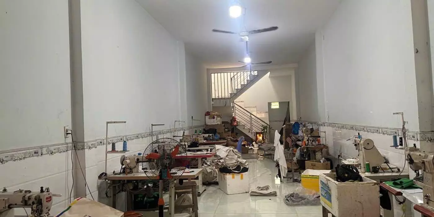Bán Nhà 2 tầng 1/ đường HIỆP THÀNH 13, phường HT, Q12, dt 92,2m2 (4mx24m) Hẻm 8m Giá 4,75Tỷ