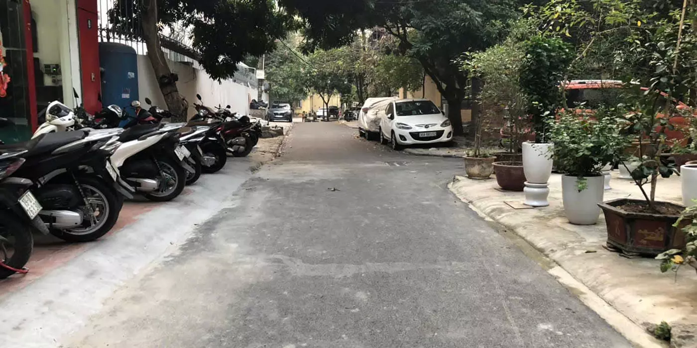 B.ÁN NHÀ XUÂN LA - TÂY HỒ - PHÂN LÔ CÁN BỘ - GARA Ô TÔ -  HAI THOÁNG - NHÀ MỚI KOONG, ĐẸP Ở LUÔN