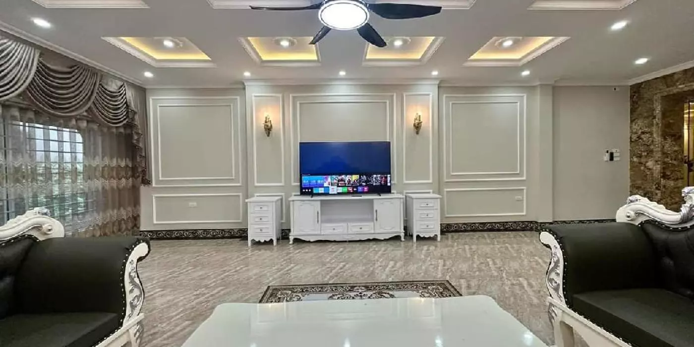 Bán nhà ăn tết phố Bồ Đề, Long Biên, nội thất tiền tỷ, thang máy, gara 2 ôtô. 80m2*7T, 17.8 tỷ
