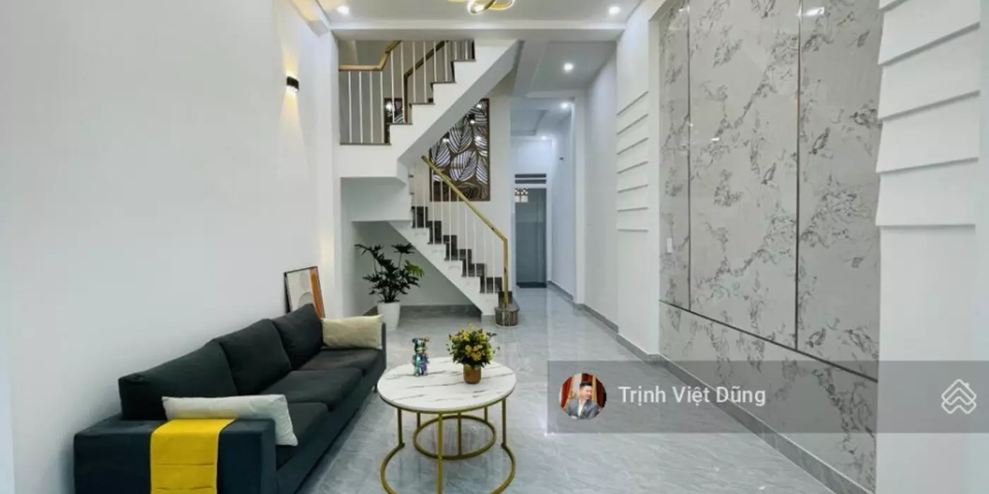 Nhà đối diện Gigamall KCBT 2Tầng, 3PN, 2WC - Mới xây đẹp ở luôn, 2 tỷ 320
