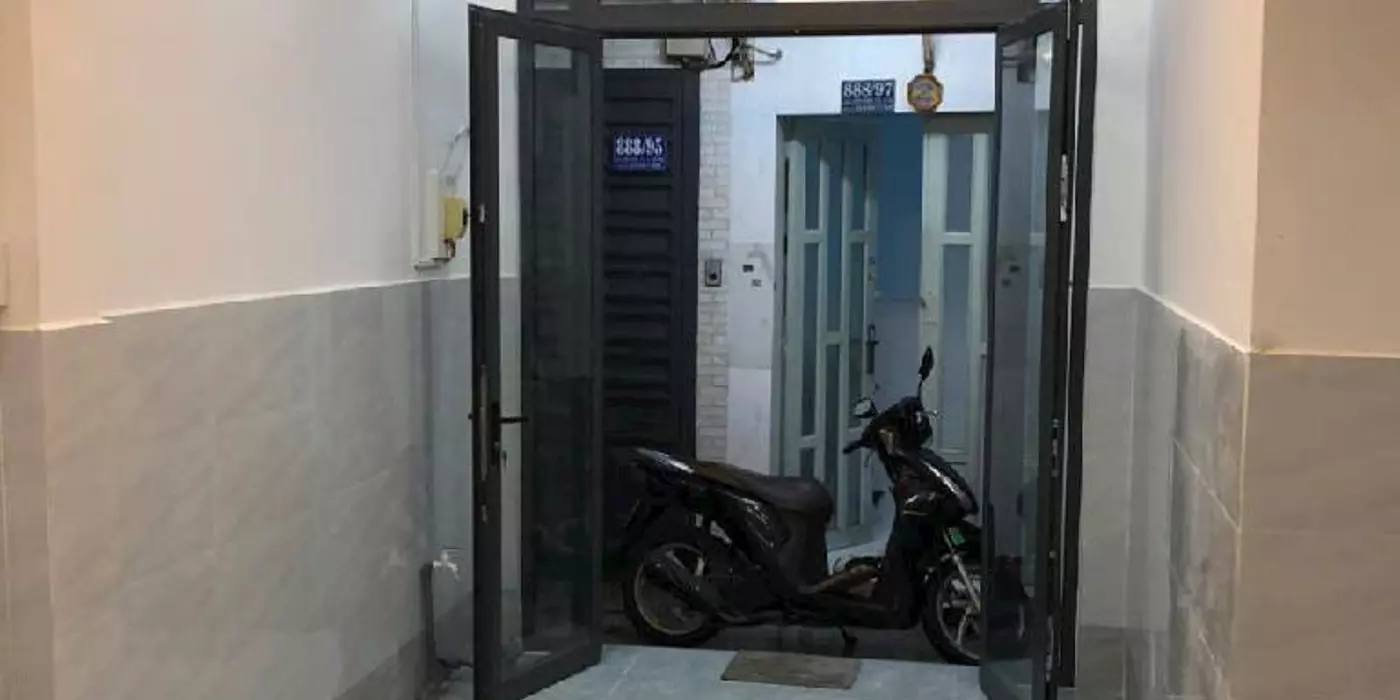TRƯỜNG SA- TÂN BÌNH - 45M² - NHÀ 3 TẦNG - BTCT - HẺM THÔNG THOÁNG - NHỈNH 5 TỶ.