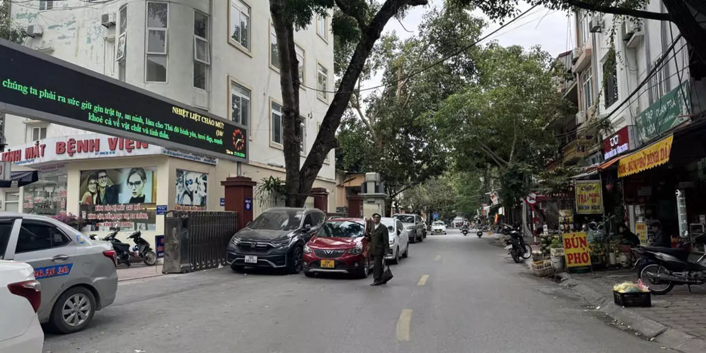 BÁN NHÀ PHỐ NGUYỄN VIẾT XUÂN, VIEW HỒ ĐẦM KHÊ, Ô TÔ ĐỖ CỬA, 73m, 10.58 tỷ
