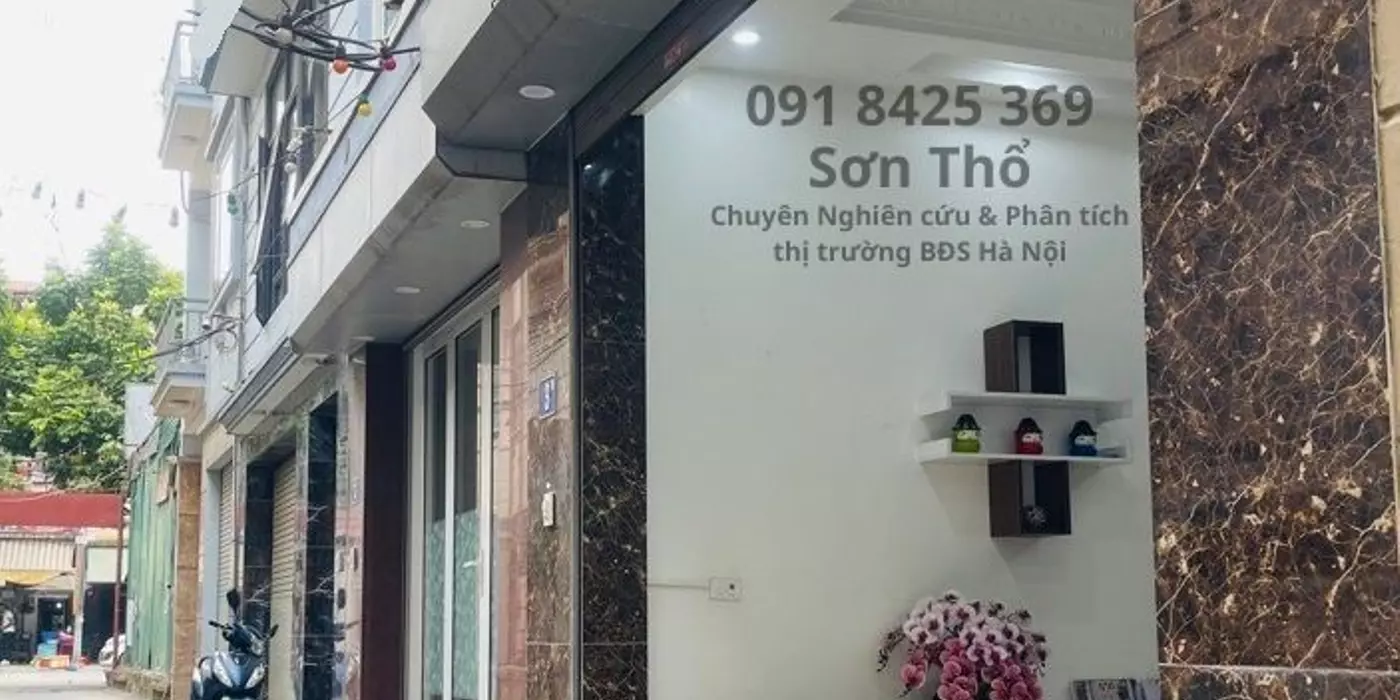 Phó Đức Chính 30m - 4 Tầng 3PN - Ngõ Ô tô vài bước ra mặt đường. Sổ đỏ vuông, không QH. Ở luôn