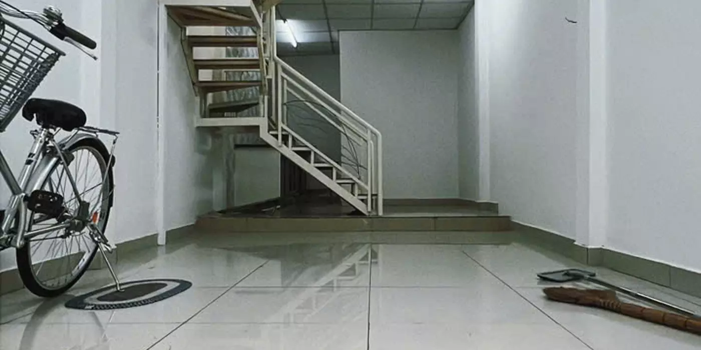 SÁT MẶT TIỀN HẺM Q4 

DIỆN TÍCH 60 M2 
SỔ HỒNG CÓ 2 TỶ HƠN