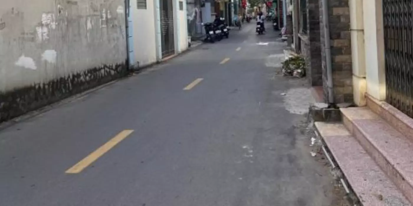 Bán nhanh Mảnh đất Vuông 32m ô tô đỗ, ngõ thông Liên Ninh Thanh Trì 3.x tỷ