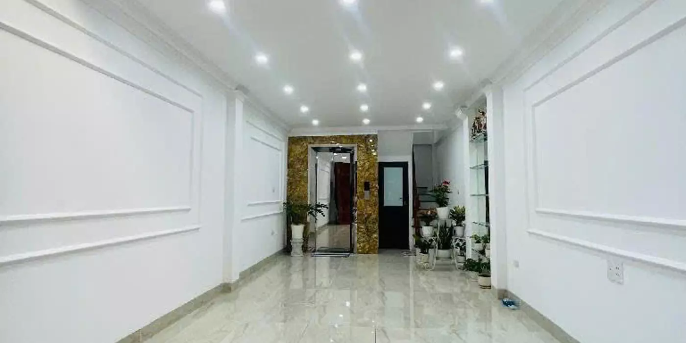NHÀ ĐẸP NGỌC THỤY - LONG BIÊN 6 TẦNG THANG MÁY GIÁ NHỈNH 8tỷ