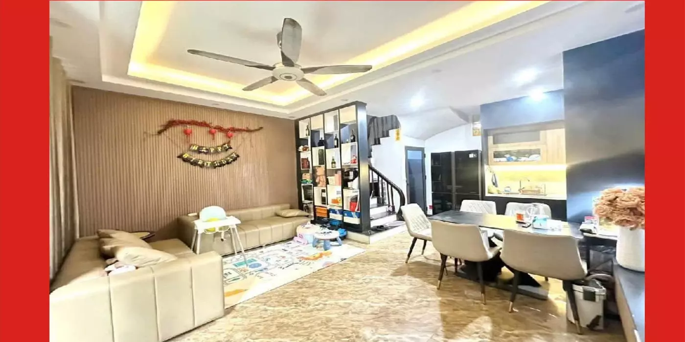 Ôt ô ngủ trong nhà  40m², 5 tầng, 3PN, 4WC, Ngô Gia Tự  - Long Biên - 4.8 tỷ
