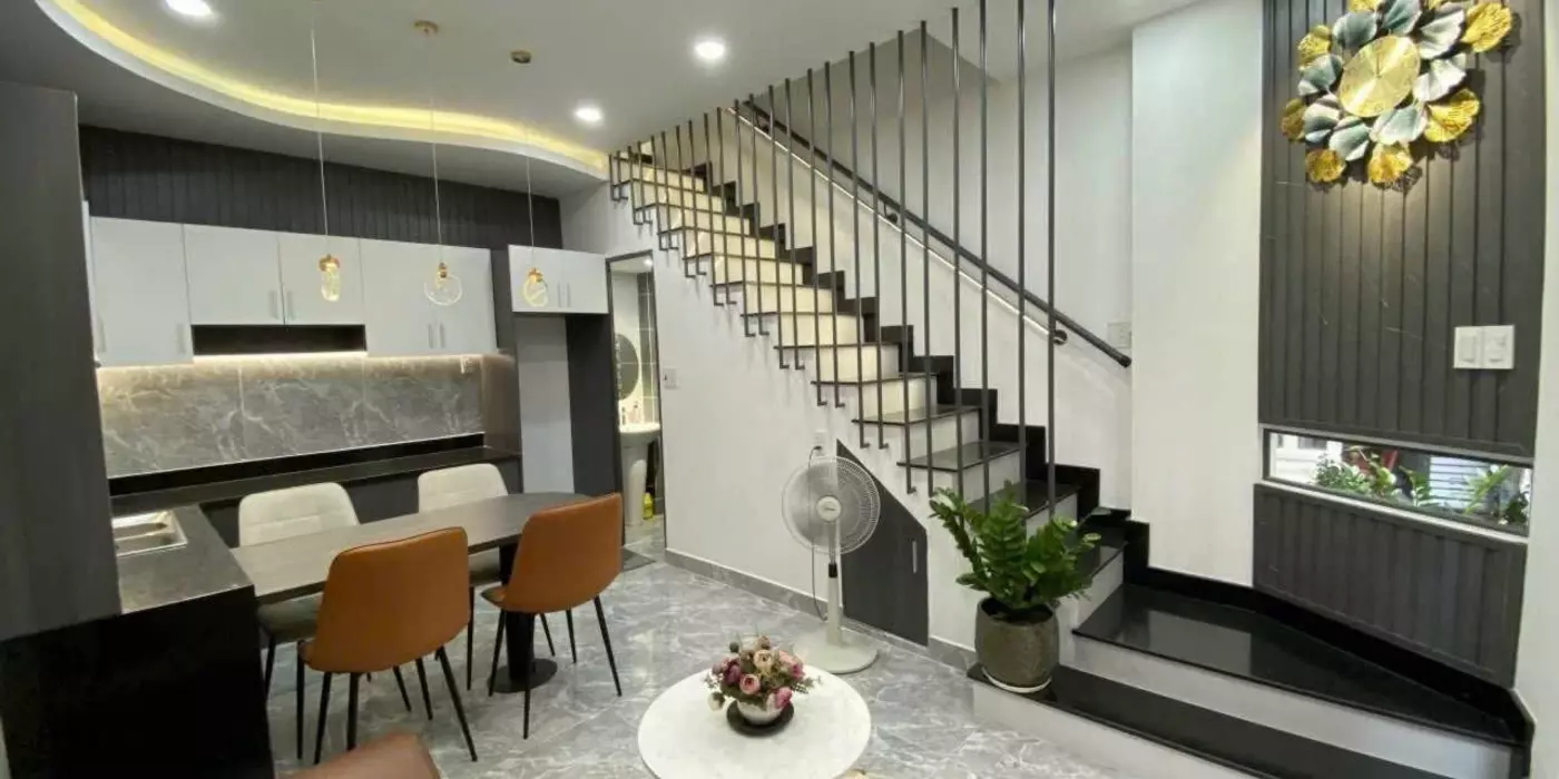 Bán nhà Hẻm Ô tô Nguyễn Tri Phương Quận 10, 44.7m2 4 tầng chỉ 5.8 tỷ.