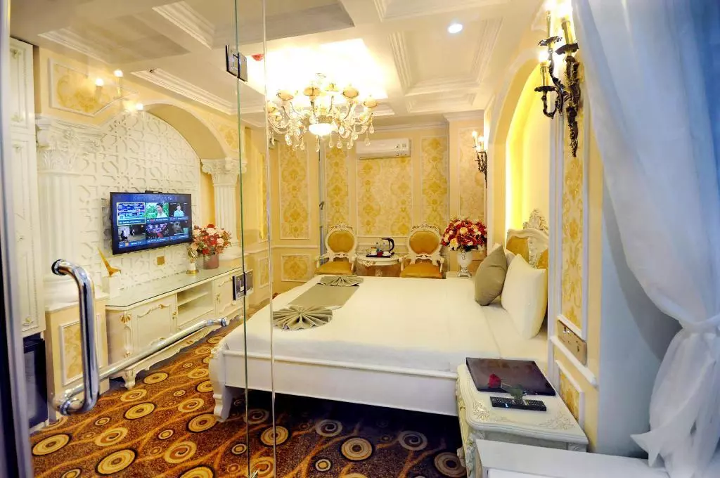 30 CHDV CAO CẤP -  TÂN BÌNH - LÔ GÓC - 2MT -NGANG 20M x 15m - 7 TẦNG THANG MÁY