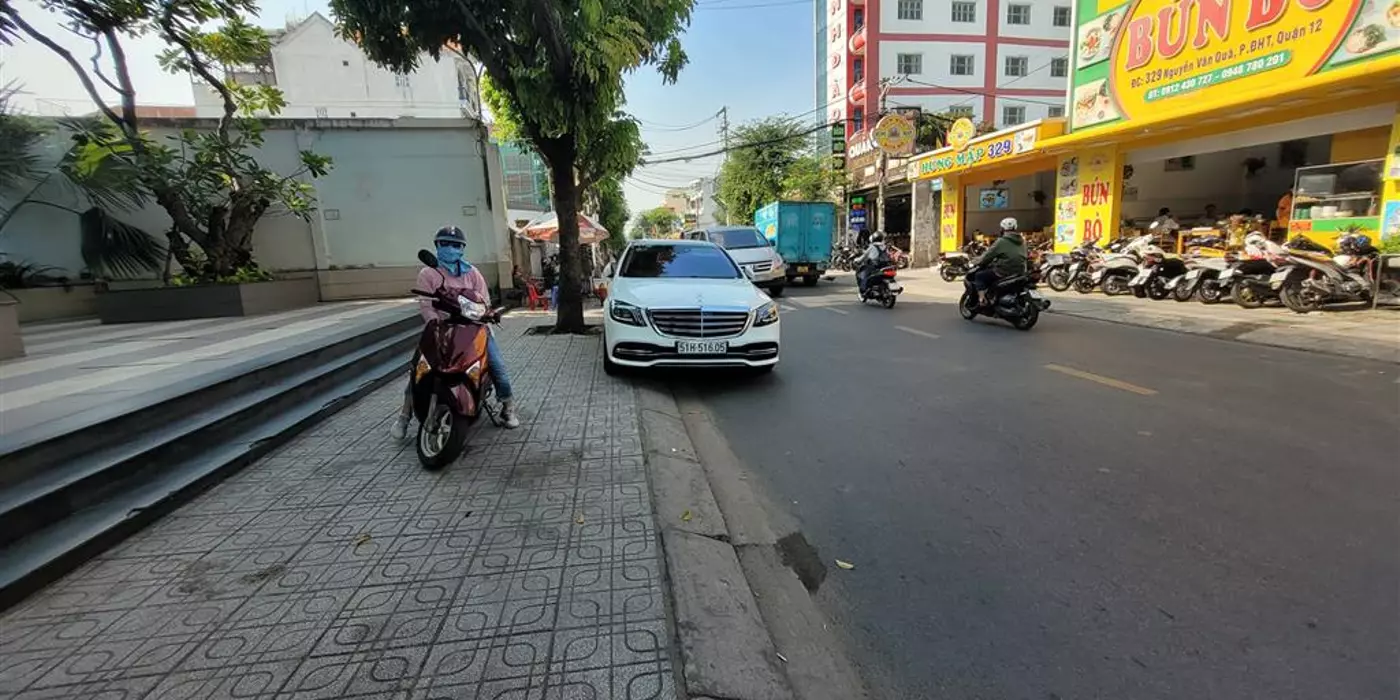 Bán nhà mặt tiền 1000m2 mặt tiền 11m giá 95 tỷ Đường Nguyễn Văn Quá