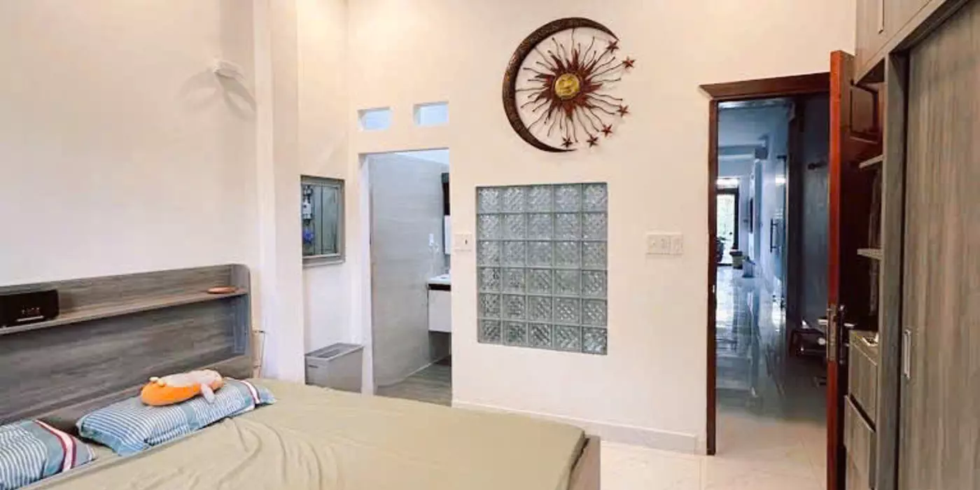 BÁN NHÀ QUẬN 7 -  ĐẸP 90m2 - sát PMH- trung tâm của trung tâm- tặng Full NỘI THẤT: nhỉnh 4 tỷ. LH: