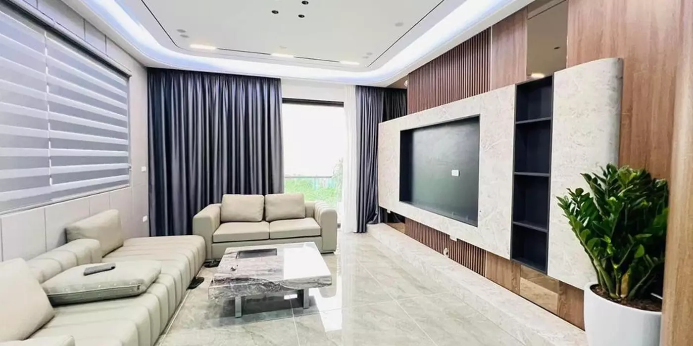 Lô góc Bồ Đề,Long Biên DT 78m2 x mt 4.5m ô tô vào nhà giá nhỉnh 12 tỷ