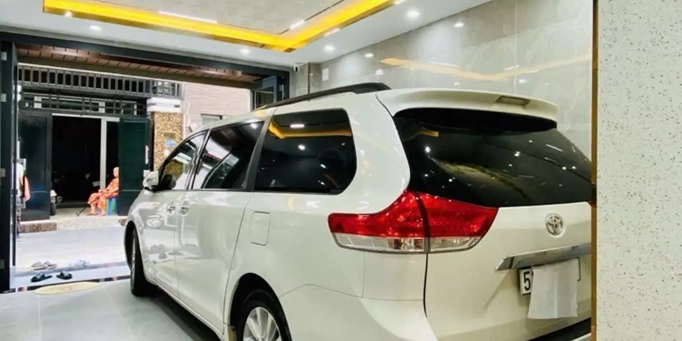 Bán nhà phường 8, Gò Vấp, Thiết kế hiện đại có thang máy, hẻm xe tải thông, 4x16m, 4 tầng, 4 PN, 5
