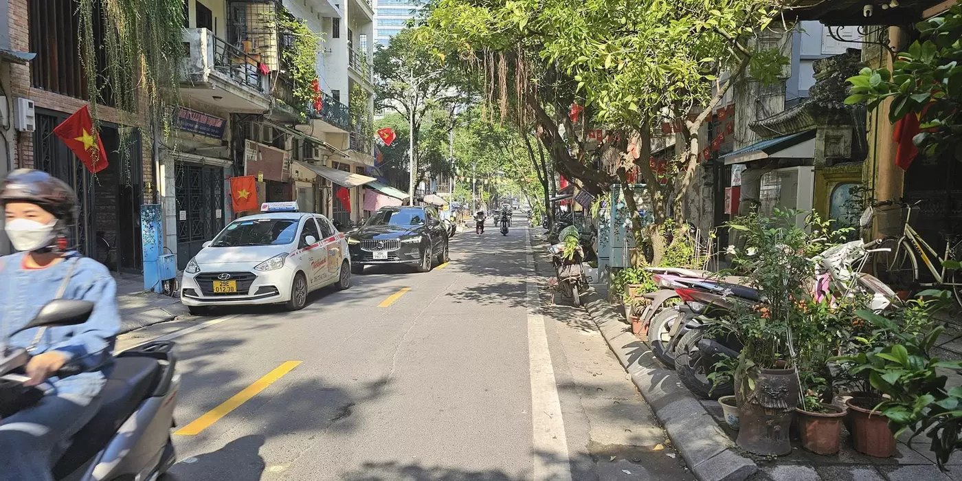 SIÊU HIẾM - Lô góc, mặt Phố VIP Ba Đình 100m2, MT khủng 11m. Giá 6x tỷ