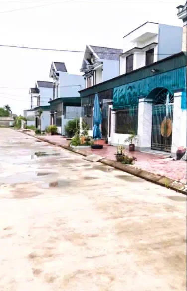Chính chủ gửi bán lô đất vuông vắn, đẹp tại khu TĐC Đông Xá - Đông Hưng Thái Bình. Diện tích