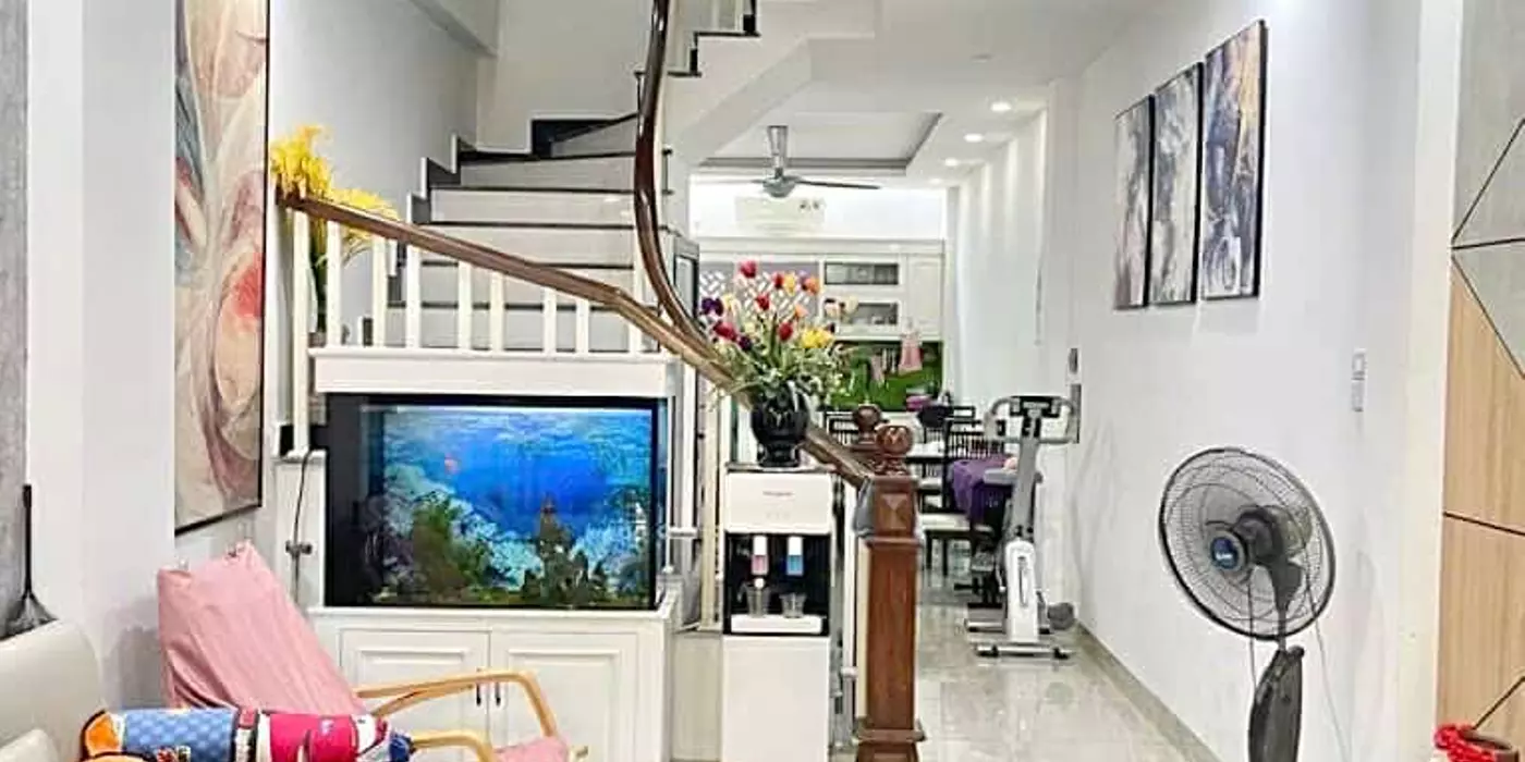 CHẤT ! Chính chủ bán nhà Hồng Tiến, tự xây, thiết kế đẹp, xe 7 chỗ chạy thông, 13.2 tỷ