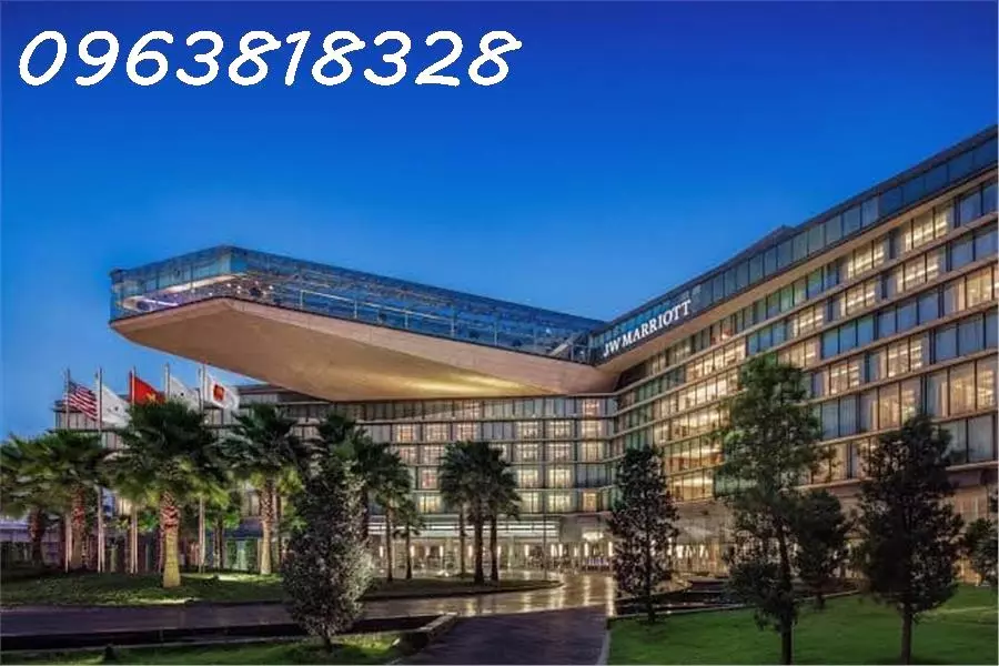 MỄ TRÌ - MỘT MẶT PHỐ - MỘT MẶT NGÕ Ô TÔ TRÁNH - THỬA ĐẤT MẶT TIỀN TO TẠI QUẬN NAM TỪ LIÊM-Diện
