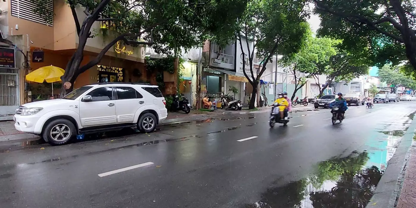 [BÁN Q1] Mặt tiền Lê Thị Riêng, P.Bến Thành_5Tầng (4.4X15)Mới Đẹp Vào KD Ngay Nhỉnh 32TỶ