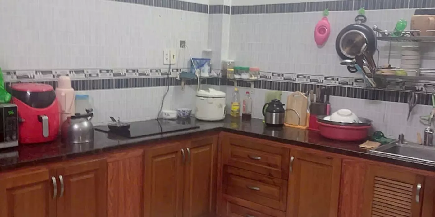 Gần chợ Ông Địa, nhà còn mới vào ở ngay, hẻm 3 gác, 64 m2, 3 tầng giá 5.75 tỷ.