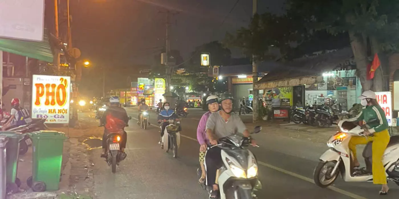 Bán nhà mặt tiền 36x28m giá 42 tỷ Đường Hà Huy Giáp, Quận 12