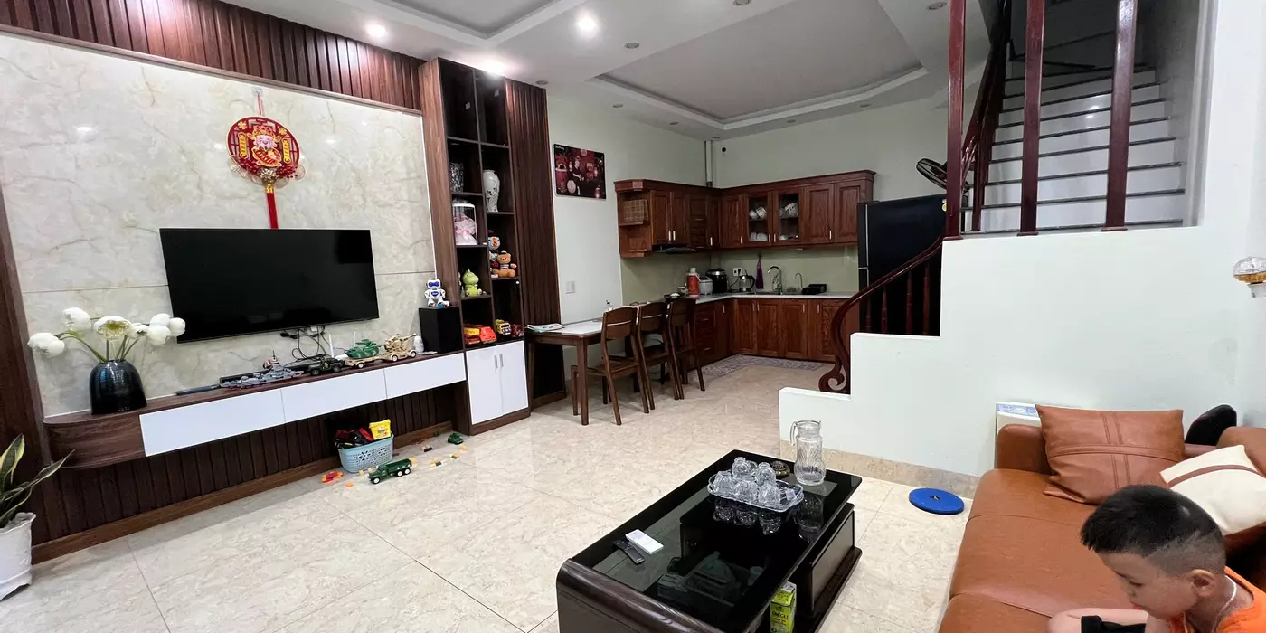 Bán nhà 3 tầng, 39m², 4PN, 2WC, 2.3 tỷ, Phan Bá Vành, Thái Bình