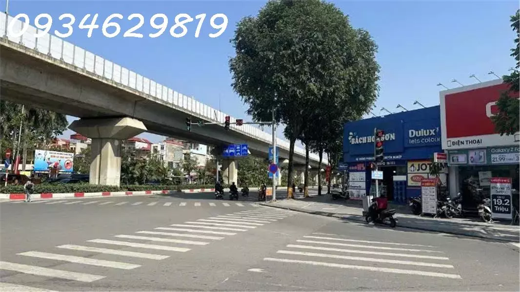 BÁN SIÊU PHẨM MẶT PHỐ KINH DOANH  QUANG TRUNG, HÀ ĐÔNG
Vỉa hè rộng 10M  - Diện tích 139m², mt 5m