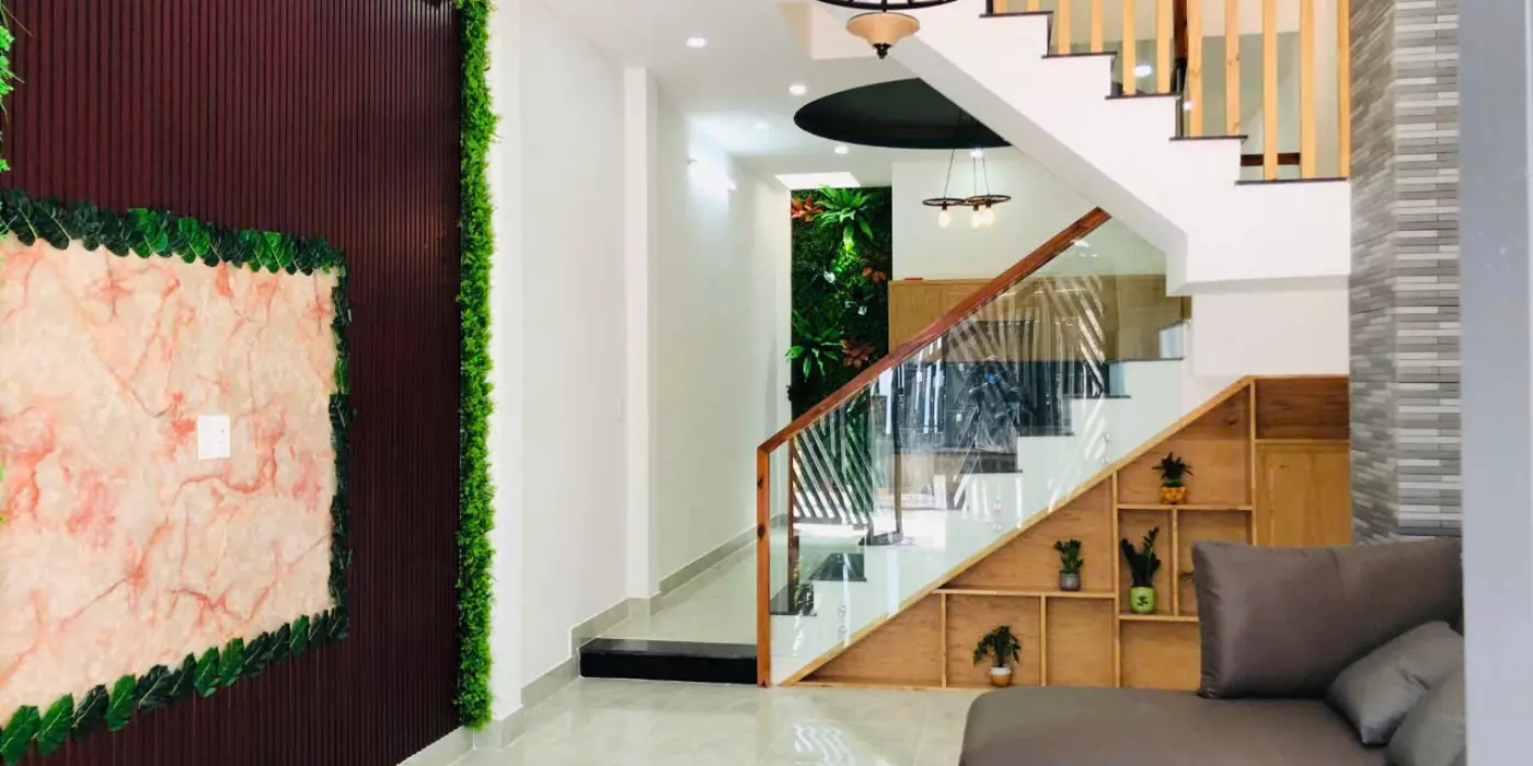 Bán nhà lầu vuông vắn TT Quận 9 DTSD 145m2