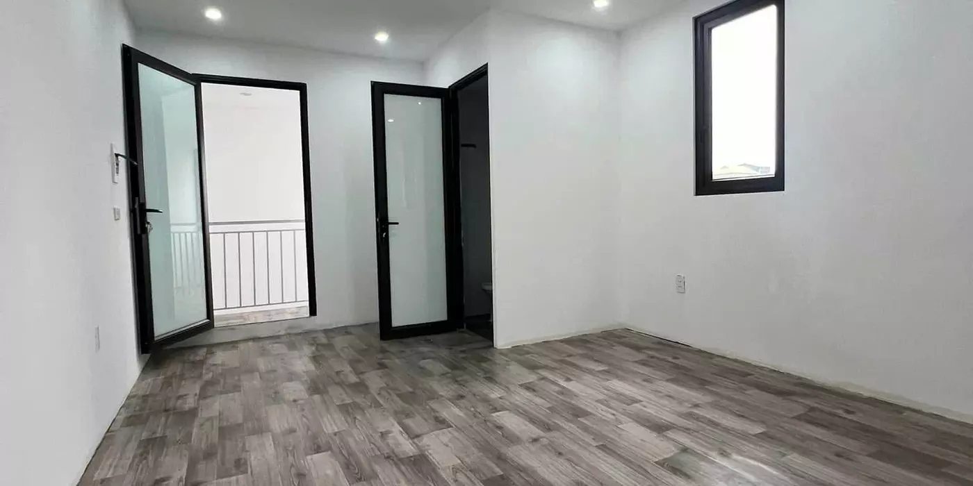 Chính chủ gửi bán tập thể Quan Hoa, Cầu Giấy, tầng 4+5, nhà mới 3 ngủ đủ công năng