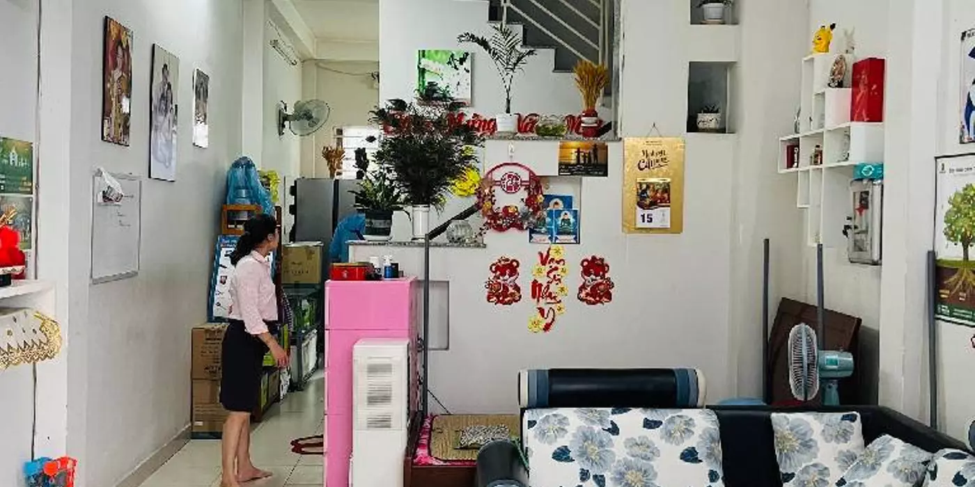 bán nhà 3tỷ9, nhà đẹp ở ngay, tư vấn khách xem nhà đúng thật tế