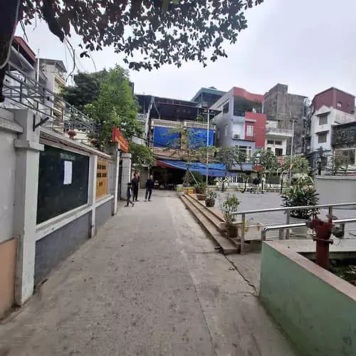NHÁ CẤP 4 HOÀNG HOA THÁM - 157M2 - GẦN PHỐ - Ô TÔ ĐỖ CỬA - 2 THOÁNG - PHÙ HỢP XÂY APARTMENT