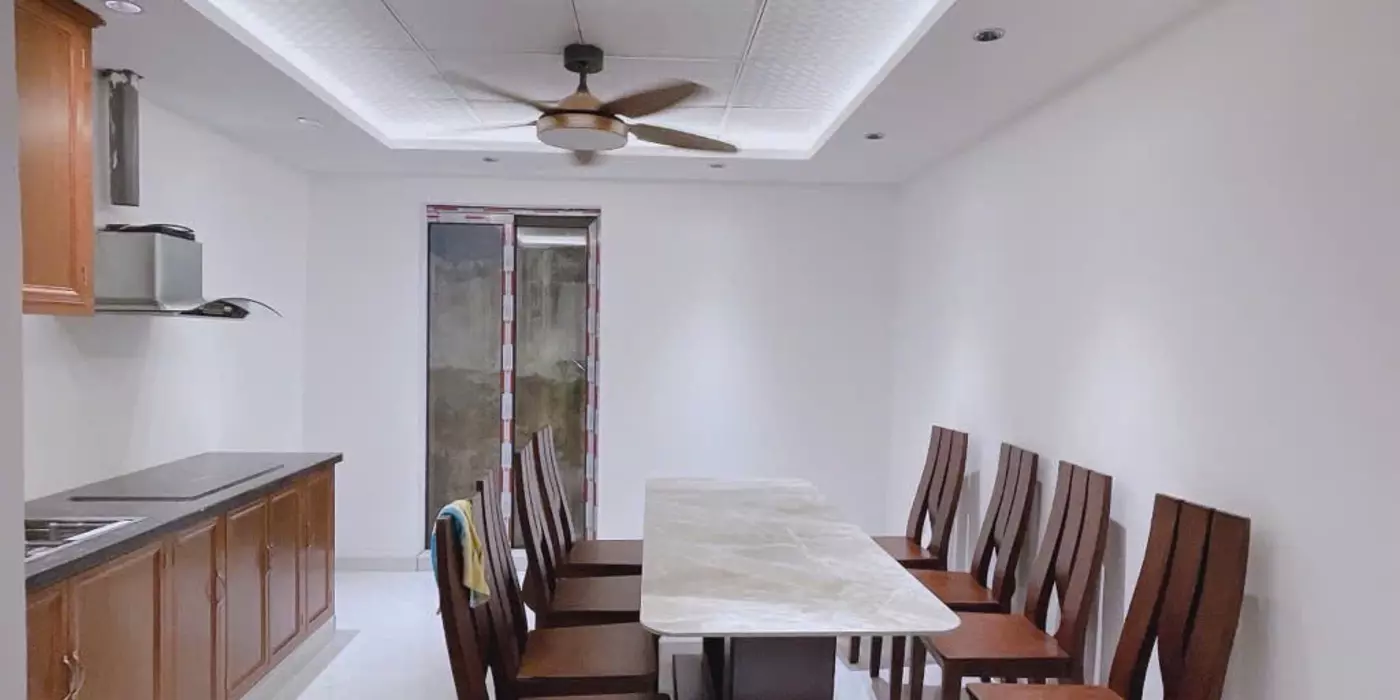 Bán nhà Phố Hào Nam_Ô tô ba bước_ Nhà đẹp hai thoáng _69mx3T_Giá: 12.2 tỷ.