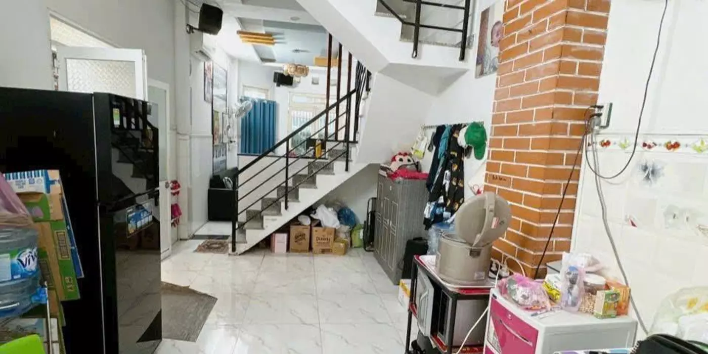 Q8 P3 PHẠM THẾ HIỂN 3 TẦNG NGAY CẦU CHỮ Y NHÀ MỚI Ở NGAY SÁT Q1 CÁCH MẶT TIỀN 20M 5.xT