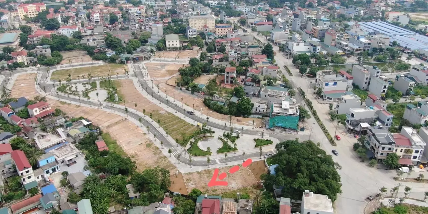 Chính chủ bán lô đất nền trung tâm TX Lương SƠn. Diện tích 90m2 giá 2,4 tỷ bao phí