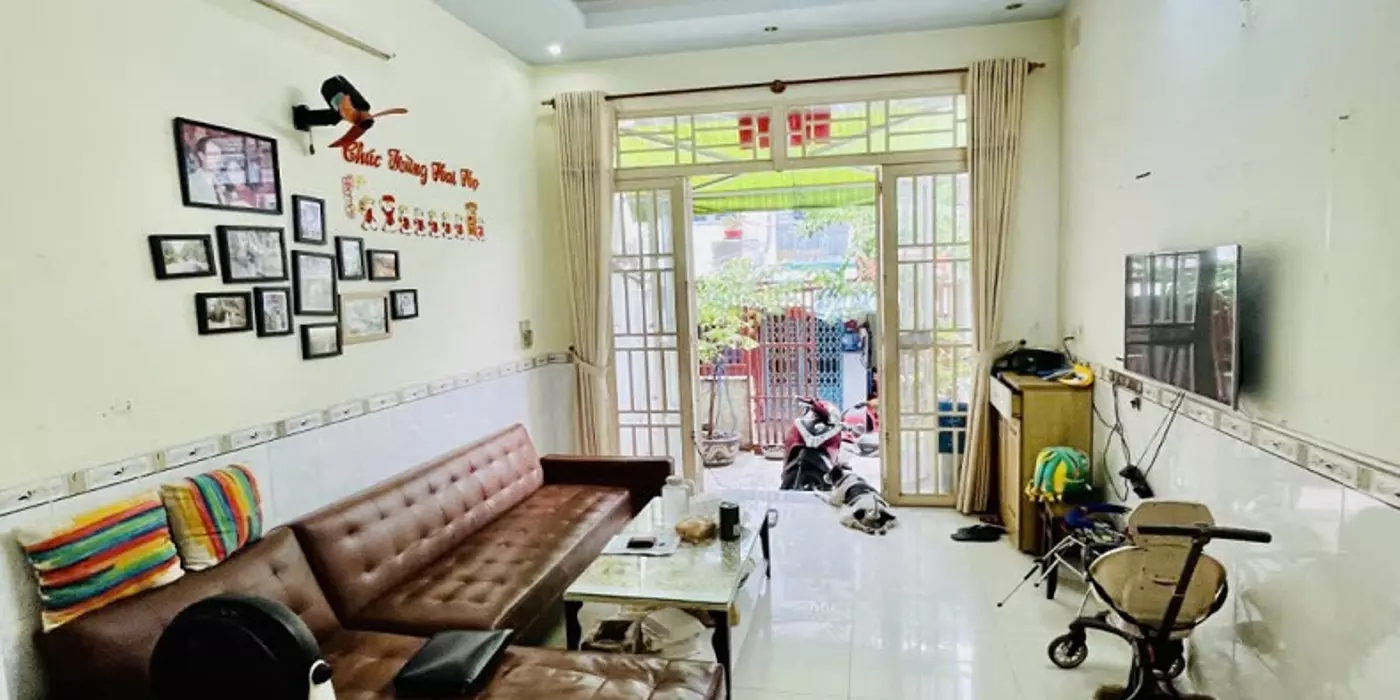 Bán nhà HXH hạ chào 900 tr, Phạm Phú Thứ, P3, Q6, 65m2, 4 tầng, giá rẻ