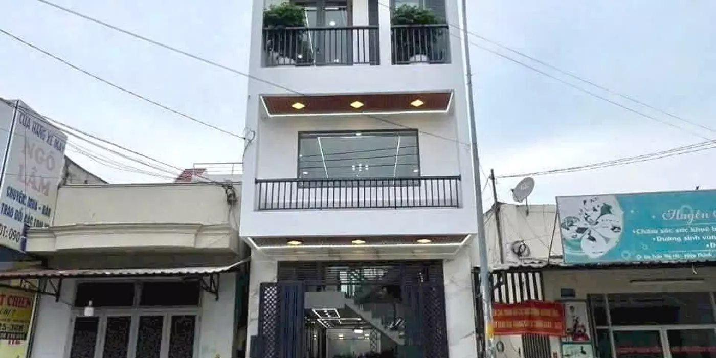 Bán nhà mặt tiền 1 trệt 1 lửng 3 lầu 4x20m giá 8,49 tỷ Đường Trần Thị Hè