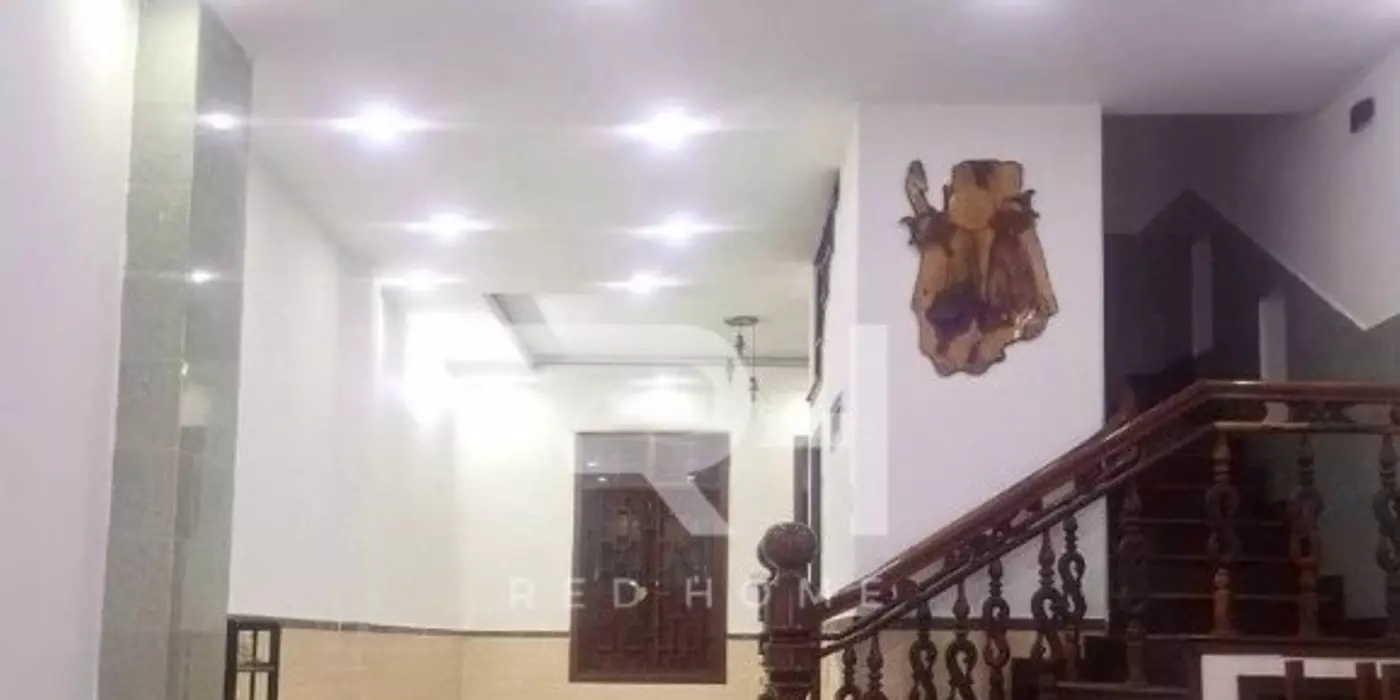 Nhà nguyên căn 6 phòng cho thuê giá 22tr đường Lê Quang Định