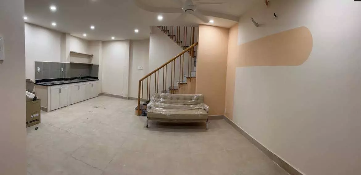 BÁN NHÀ 2 TẦNG LÂM VĂN BỀN, 8.5 TỶ, HẺM XE HƠI, KHU VỰC DÂN TRÍ CAO