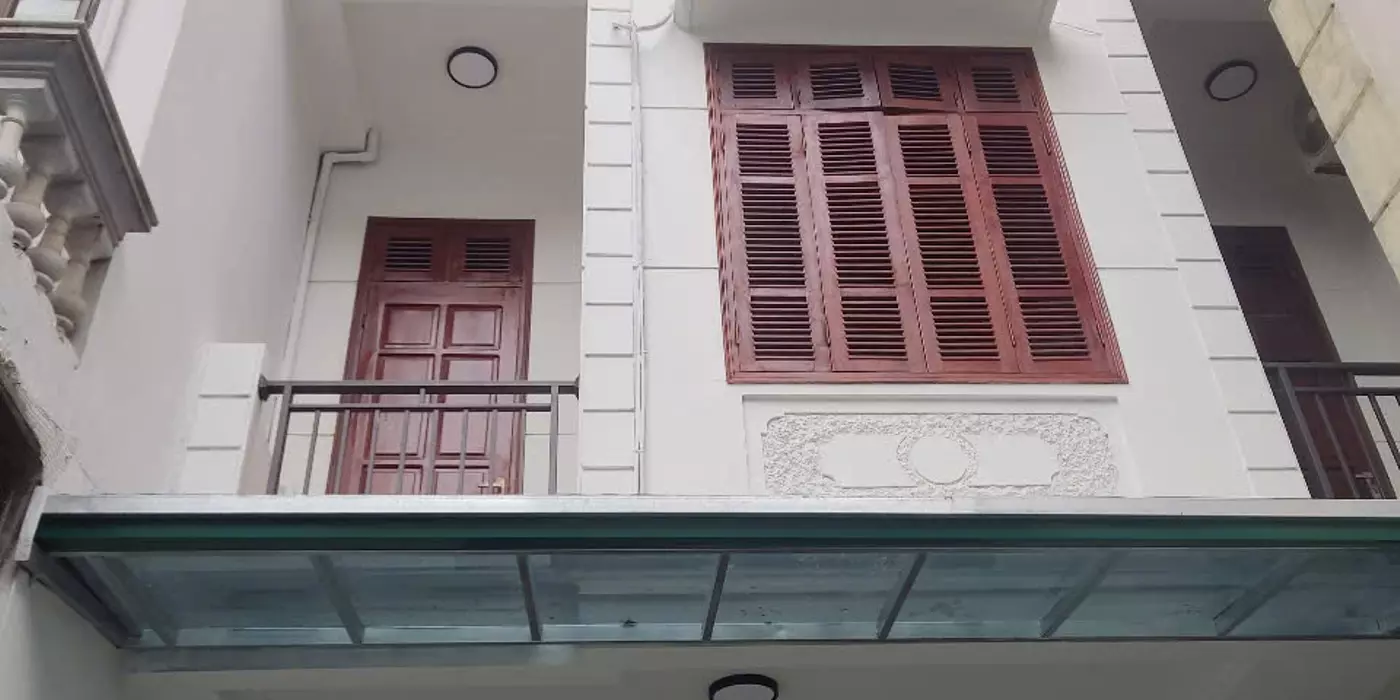 TRUNG TÂM TIỆN ÍCH HÀ ĐÔNG. CẠNH PHỐ LÊ LỢI, LÊ HỒNG PHONG. QUANG TRUNG . DIỆN TÍCH 56M X 4 TẦNG .