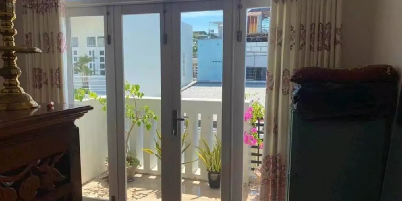 Cần bán nhà ở hẻm Quốc Tuấn Đường oto cách biển 4km nơi ở yên tĩnh