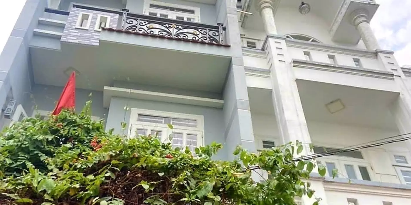 BÁN NHÀ ĐẸP 4 TẦNG_5PN_ ĐƯỜNG NHỰA 6M_ SHR_ 7TY3 THƯƠNG LƯỢNG